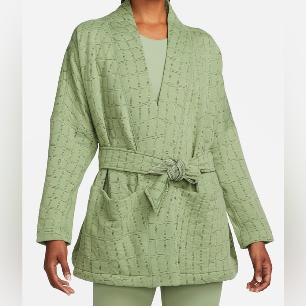 Nike Yoga Therma-FIT Luxe Jacquard Top